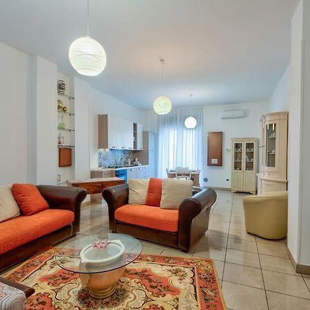 Casa Vacanza Binario 35 Ceglie Messapica Exteriör bild